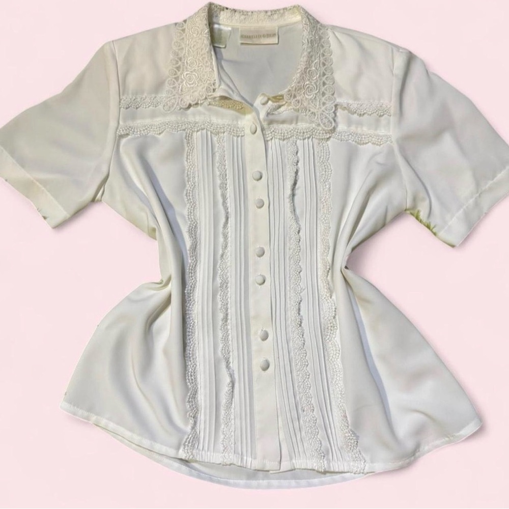 Vintage Christie & Jill white lace short sleeve button up, size 6 petite - Picture 2 of 6